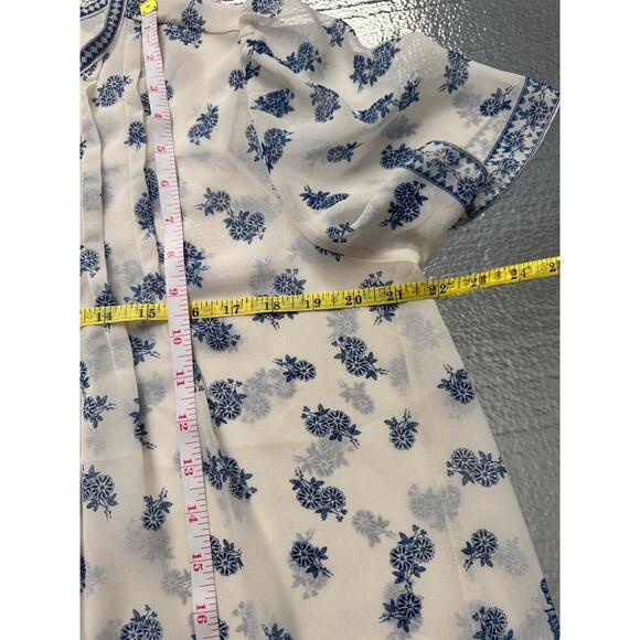 Max Studio Bohemian Blouse Embroidered Short Sleeve Blue & White Medium - Picture 6 of 8